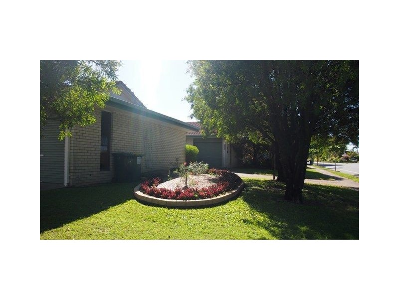 4/42 Duet Drive, Mermaid Waters QLD 4218