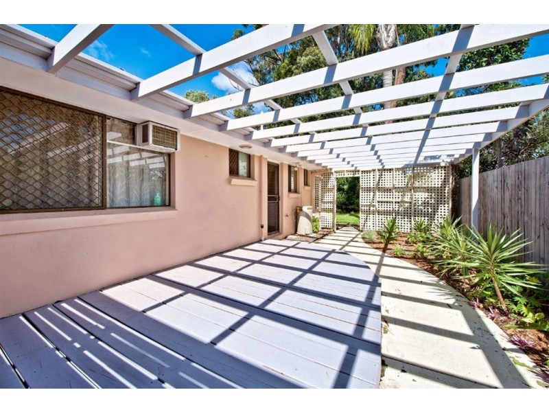 15 Timana Avenue, Mermaid Waters QLD 4218