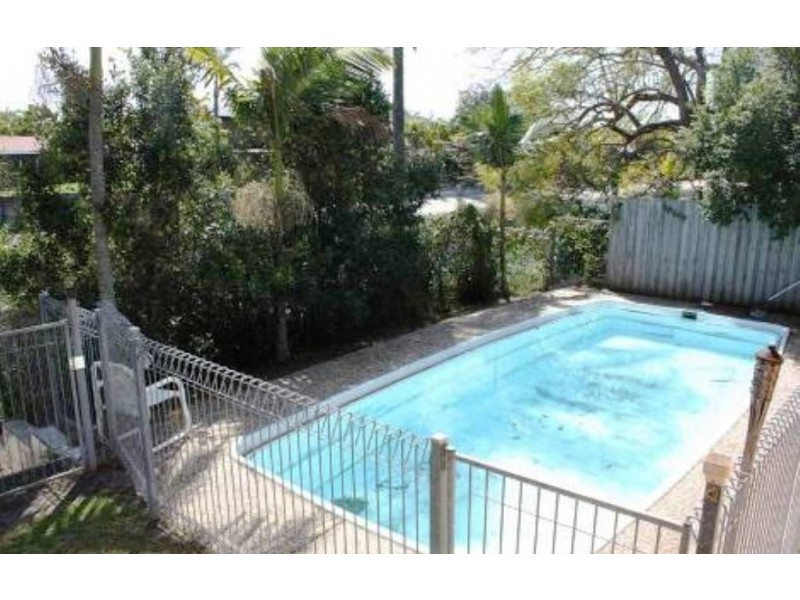 23 Pearl Key, Broadbeach Waters QLD 4218