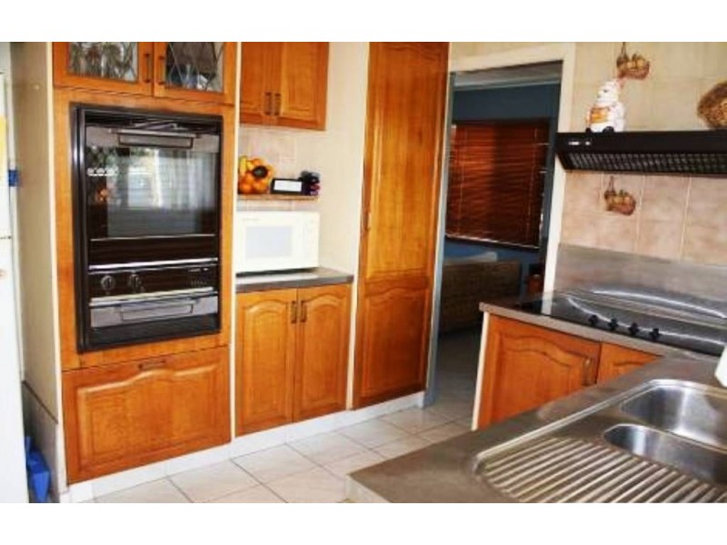 23 Pearl Key, Broadbeach Waters QLD 4218