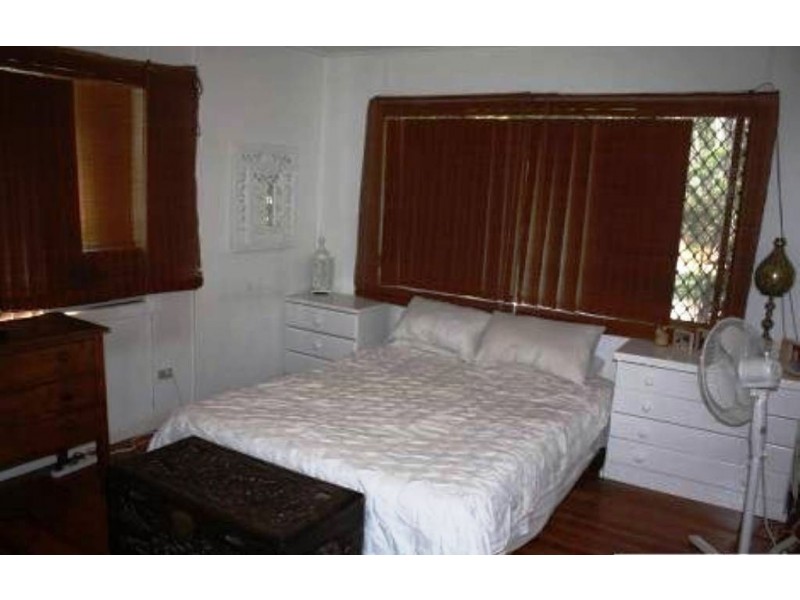 23 Pearl Key, Broadbeach Waters QLD 4218