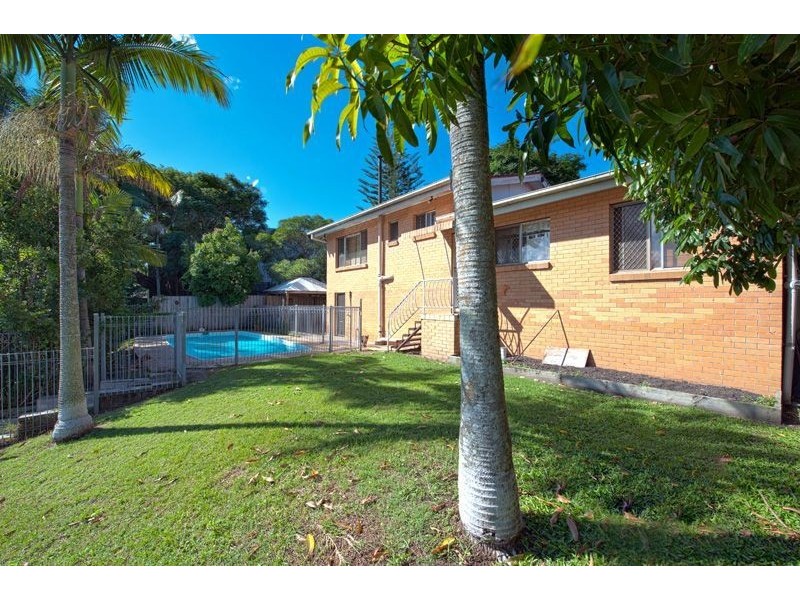 23 Pearl Key, Broadbeach Waters QLD 4218