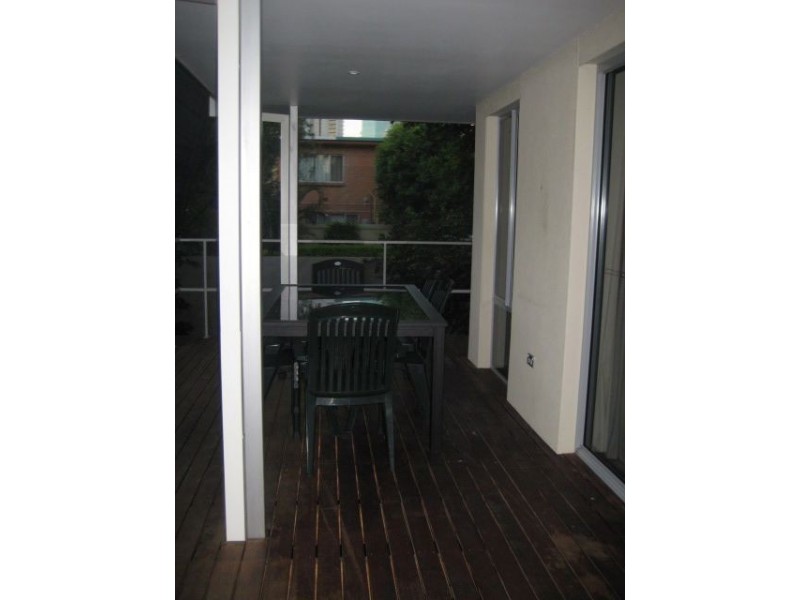 2/30 Peninsular Dr,, Surfers Paradise QLD 4217