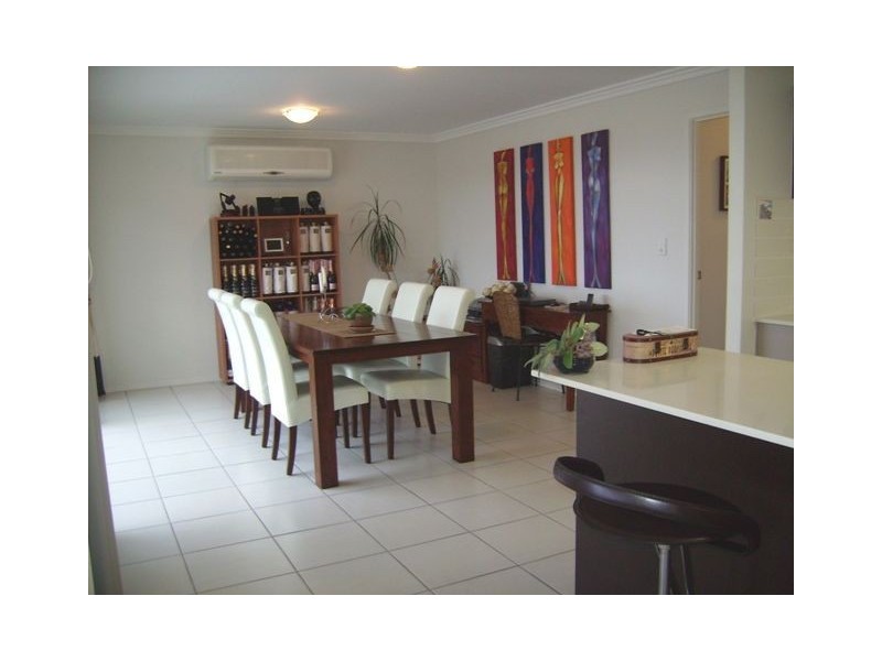 14/8 Proud St, Labrador QLD 4215