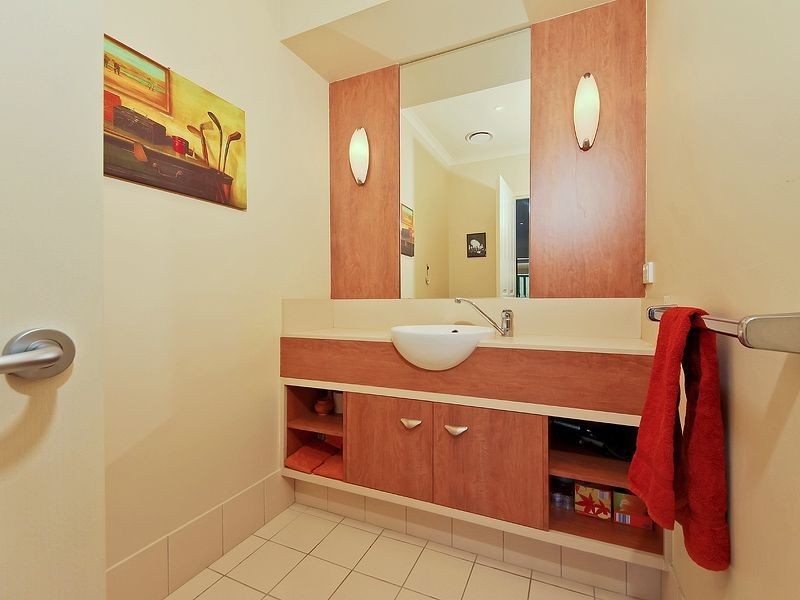 108/136 Palm Meadows Drive, Carrara QLD 4211