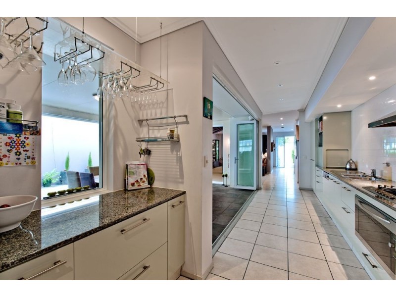 16 Lader Terrace, Varsity Lakes QLD 4227