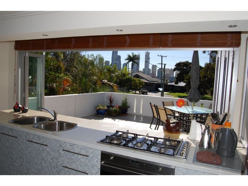 38 Gibraltar Drive, Isle Of Capri QLD 4217