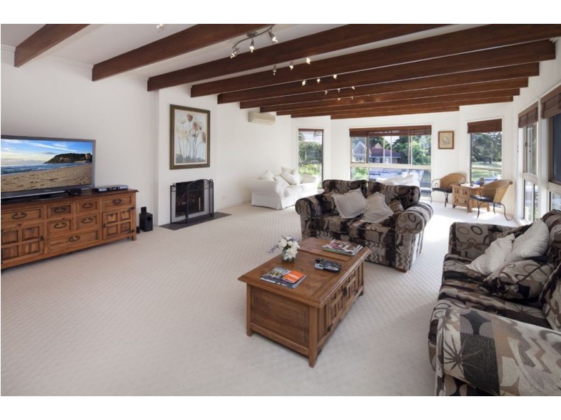 38 Gibraltar Drive, Isle Of Capri QLD 4217