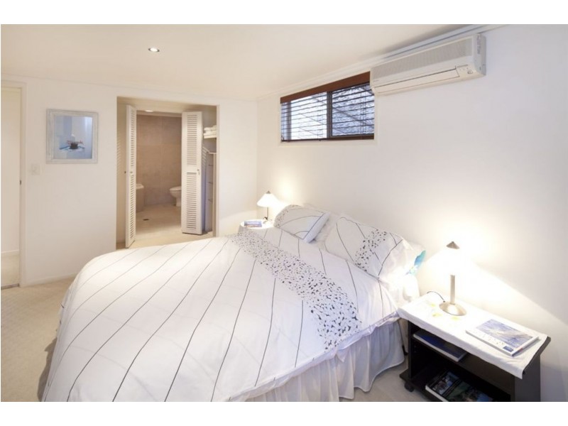 38 Gibraltar Drive, Isle Of Capri QLD 4217