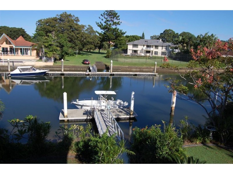 38 Gibraltar Drive, Isle Of Capri QLD 4217