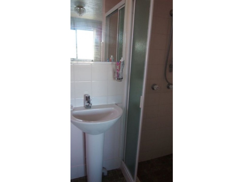 7/95 Sunshine Blvd, Mermaid Waters QLD 4218