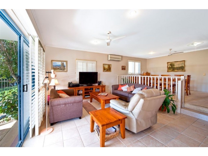 48/1 Bronberg Court, Southport QLD 4215