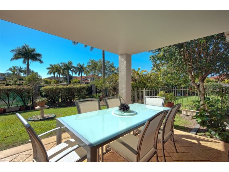 48/1 Bronberg Court, Southport QLD 4215