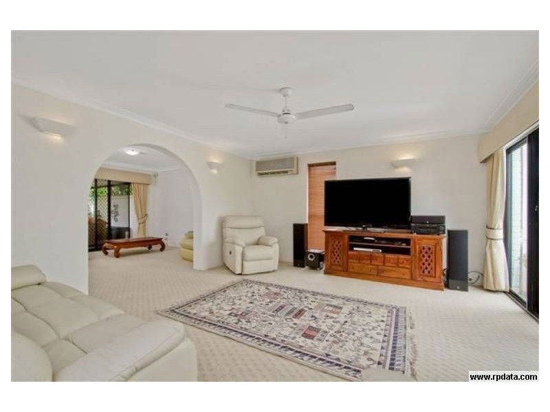 51 Witt Ave, Carrara QLD 4211