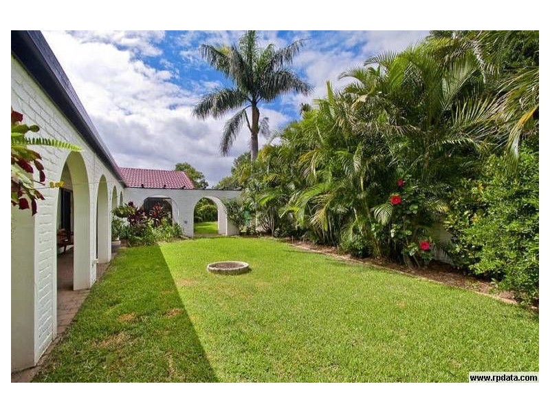 51 Witt Ave, Carrara QLD 4211