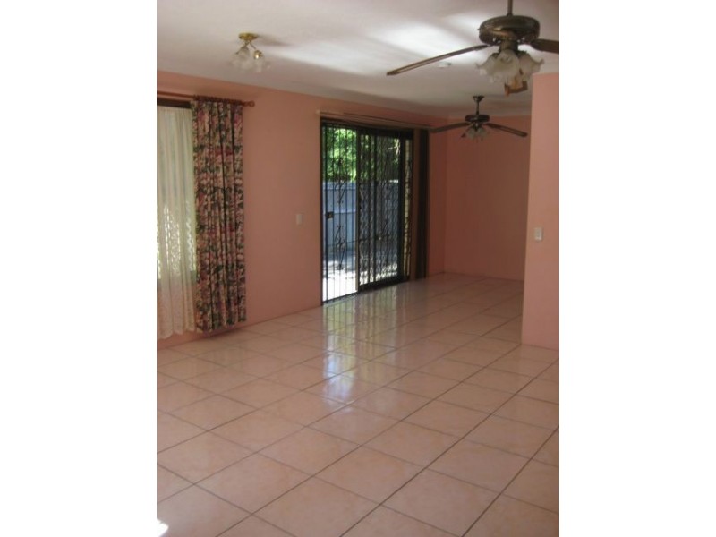 2/38 Ocean Street, Mermaid Beach QLD 4218