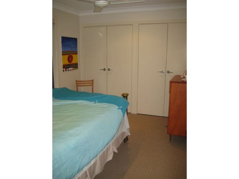 18 Willis Court, Mermaid Waters QLD 4218