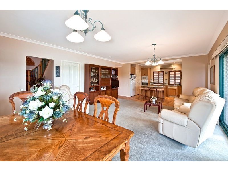 80 Cypress Drive, Broadbeach Waters QLD 4218