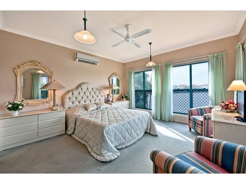 80 Cypress Drive, Broadbeach Waters QLD 4218