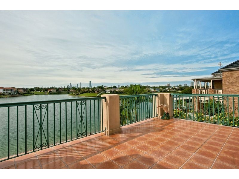 80 Cypress Drive, Broadbeach Waters QLD 4218