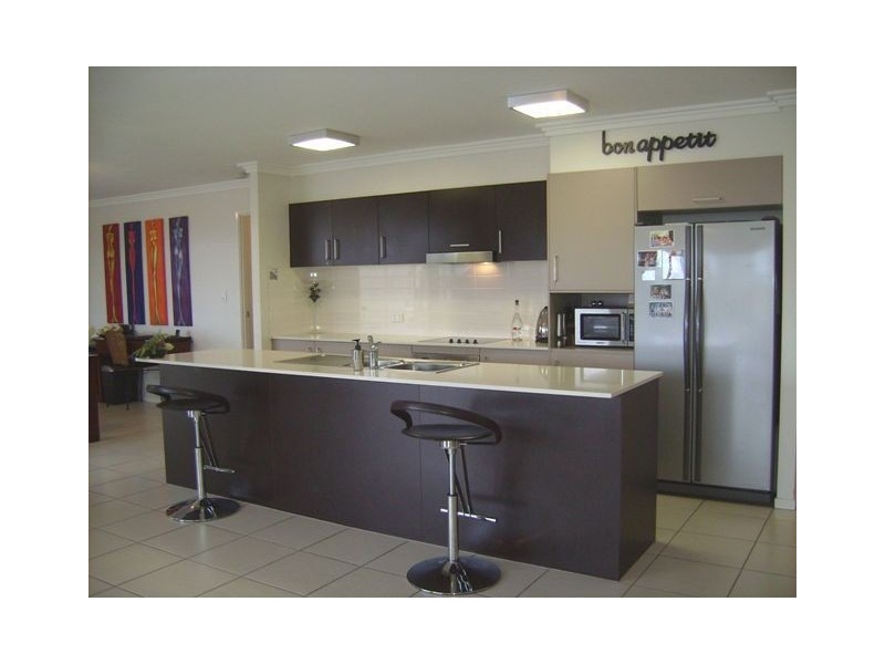 14/8 Proud St, Labrador QLD 4215