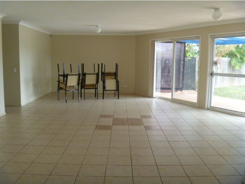 32 Bermuda Street, Broadbeach Waters QLD 4218