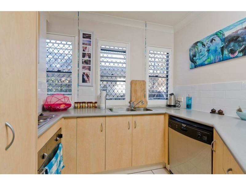 1/53 Petrel Avenue, Mermaid Beach QLD 4218