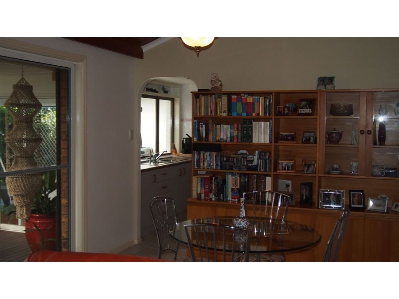 20 Haslewood Court, Mermaid Waters QLD 4218