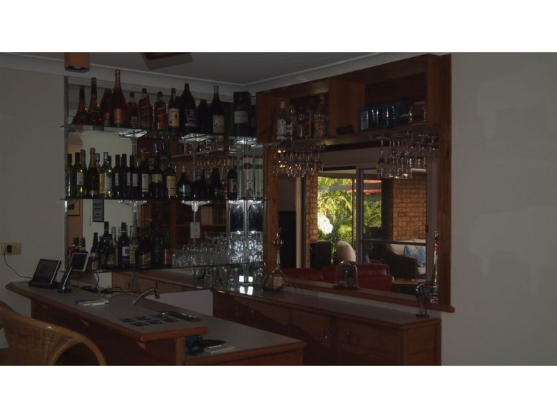 20 Haslewood Court, Mermaid Waters QLD 4218