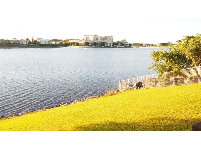 11 Washington Court, Varsity Lakes QLD 4227