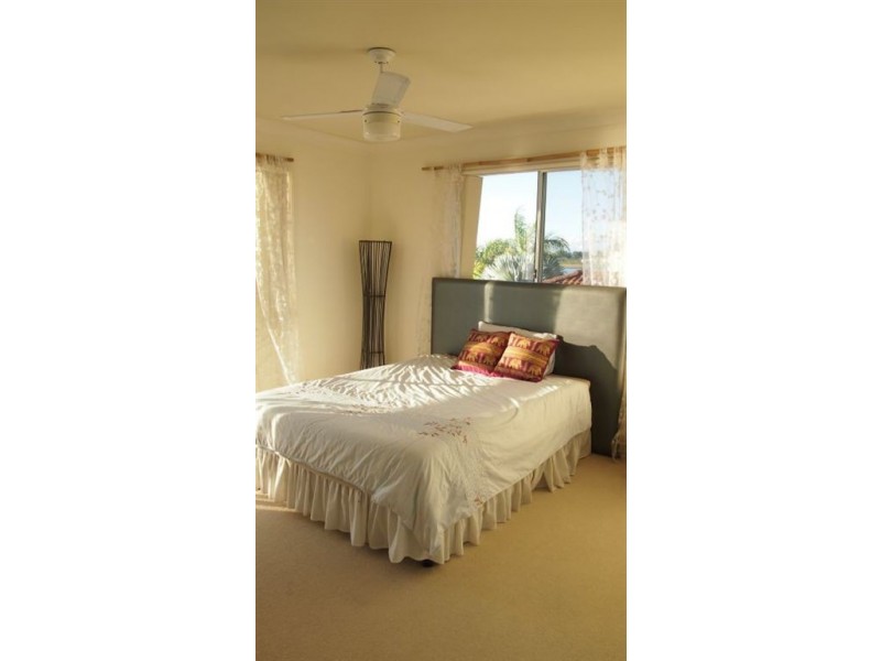 11 Washington Court, Varsity Lakes QLD 4227