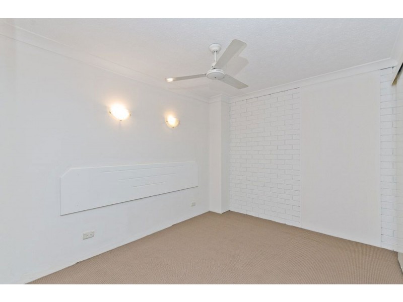205/40 Surf Parade, Broadbeach QLD 4218