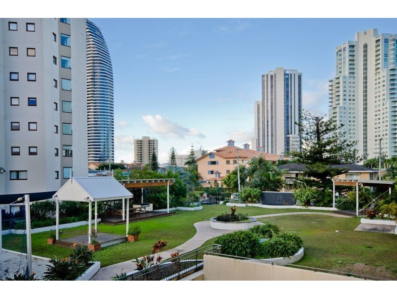 205/40 Surf Parade, Broadbeach QLD 4218