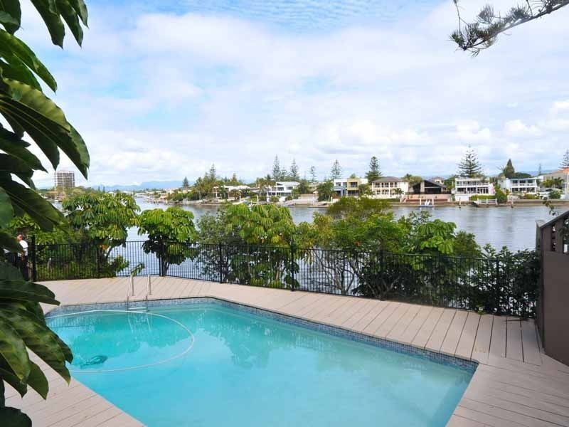 15/2964 Gold Coast Hwy, Surfers Paradise QLD 4217