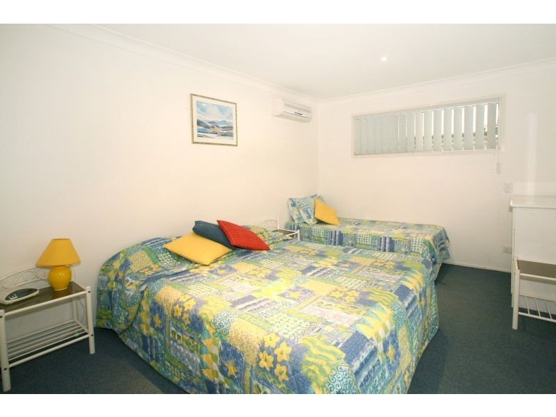 13 Conifer Crescent, Broadbeach Waters QLD 4218