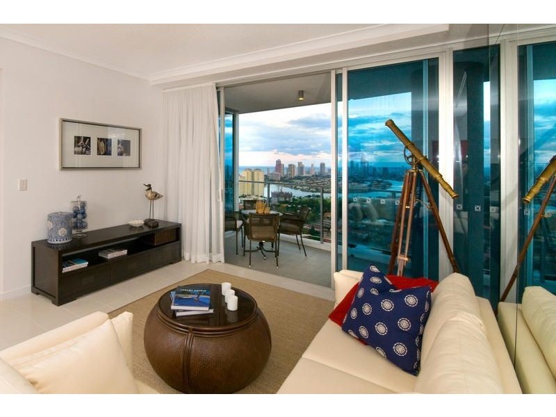 9 Lawson Street, Southport QLD 4215