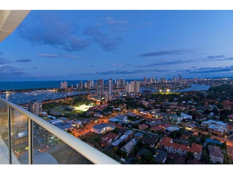 9 Lawson Street, Southport QLD 4215