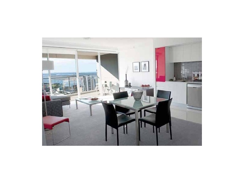 9 Lawson Street, Southport QLD 4215