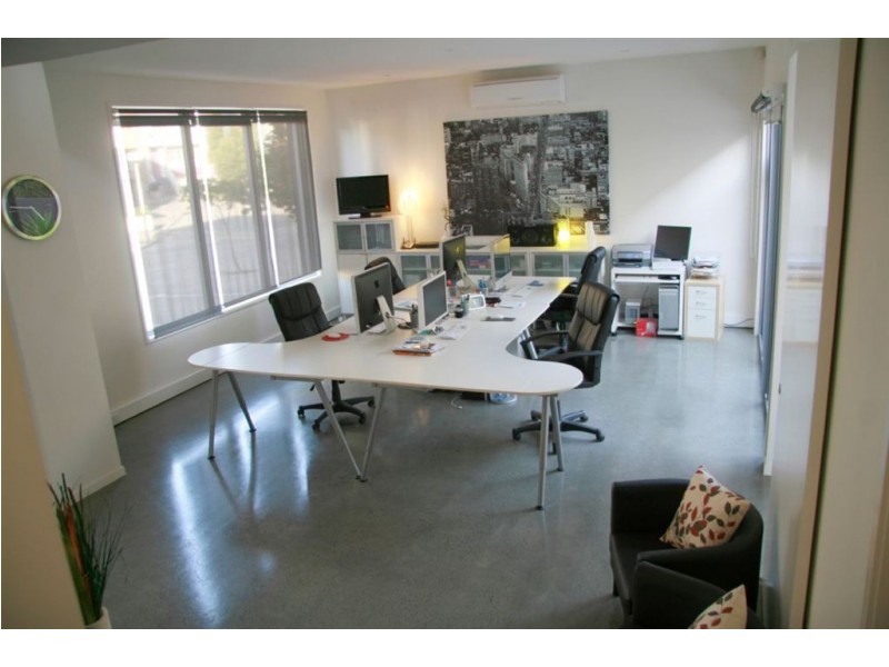 40 Watts Dr, Varsity Lakes QLD 4227