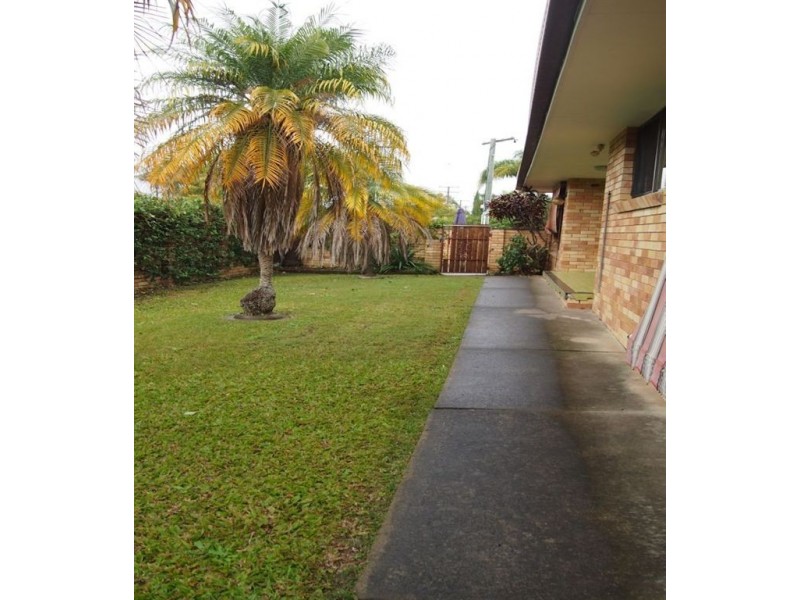 9 Pacific Blvd, Broadbeach Waters QLD 4218