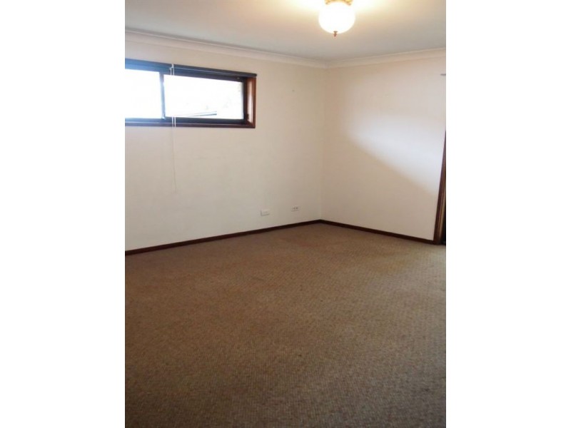 9 Pacific Blvd, Broadbeach Waters QLD 4218
