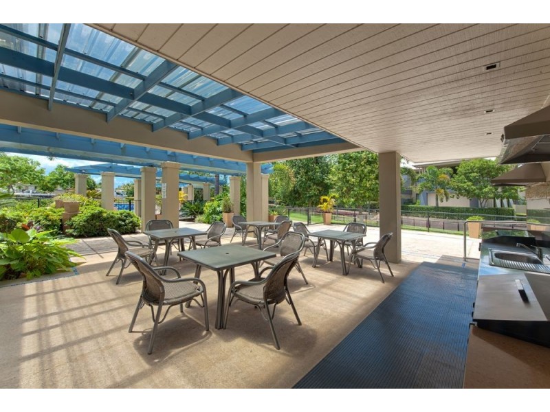 2126 The Vistas, Carrara QLD 4211