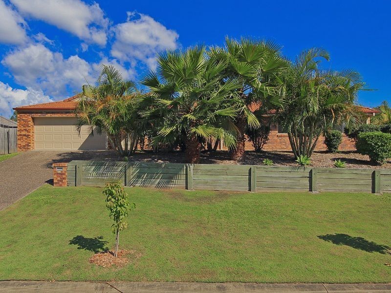 17 Greenbank Circuit, Carrara QLD 4211