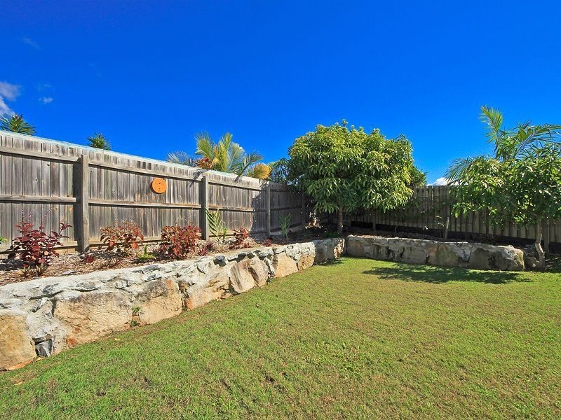 17 Greenbank Circuit, Carrara QLD 4211