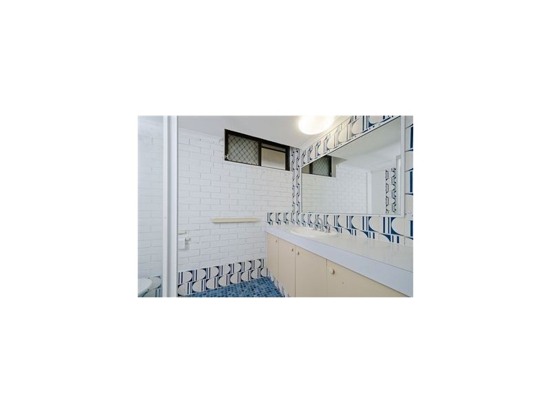 205/40 Surf Parade, Broadbeach QLD 4218