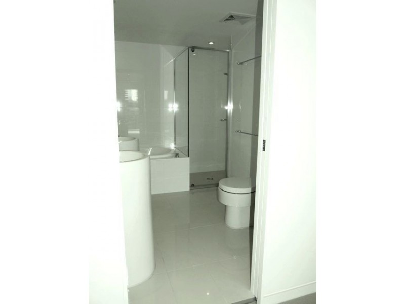 1408/4 Charles Ave, Broadbeach QLD 4218