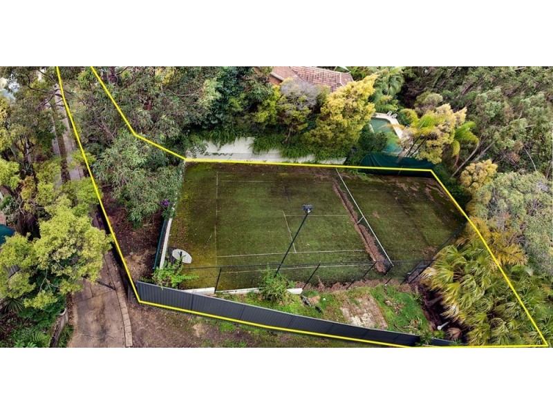 24 Federal Place, Robina QLD 4226