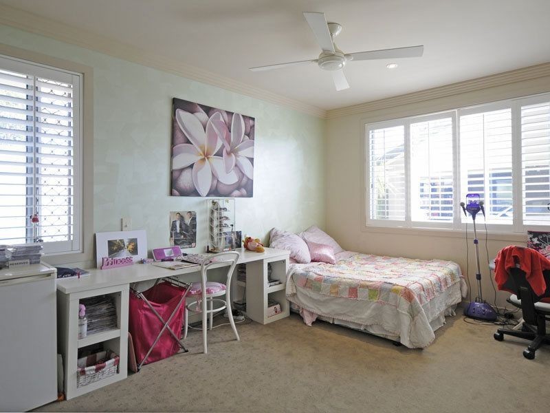 53 River Crescent, Broadbeach Waters QLD 4218