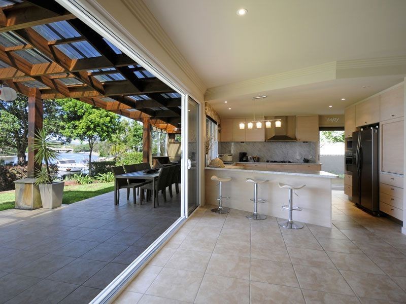 53 River Crescent, Broadbeach Waters QLD 4218