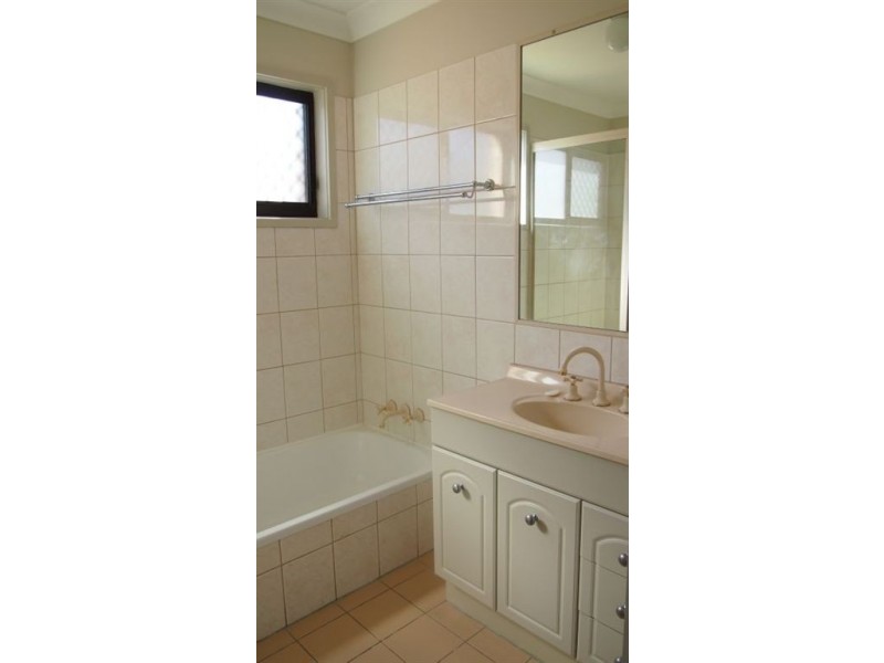 8/60 Karbunya Street, Mermaid Waters QLD 4218